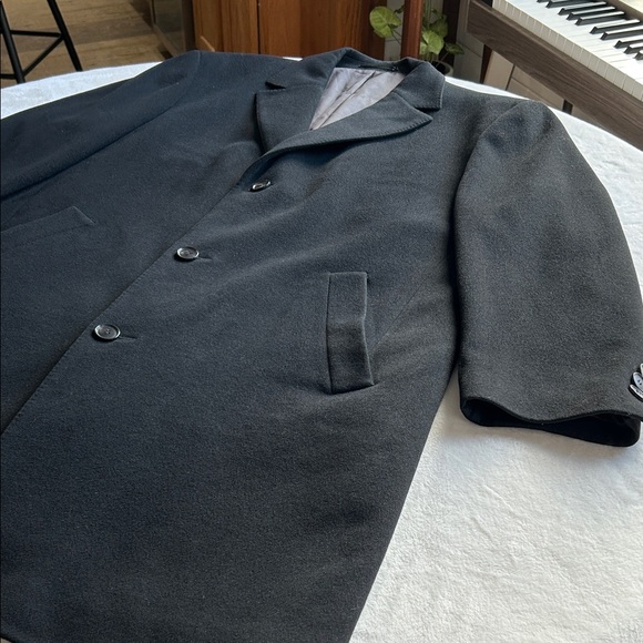 BOSS Hugo Boss Mens Long Black Coat. Wool and Cashmere. 56 (46 US Size) - Picture 6 of 17